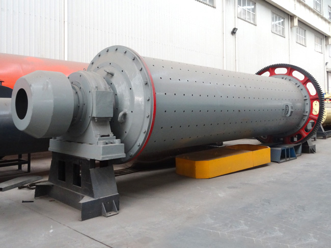 濕式球磨機外觀與其他球磨機無異，內部結構稍有差別