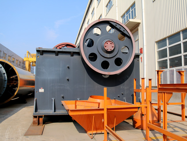 顎式破碎機(jī)PEX-300×1300