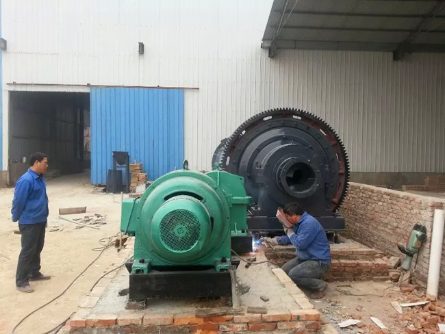 球磨機安裝現(xiàn)場