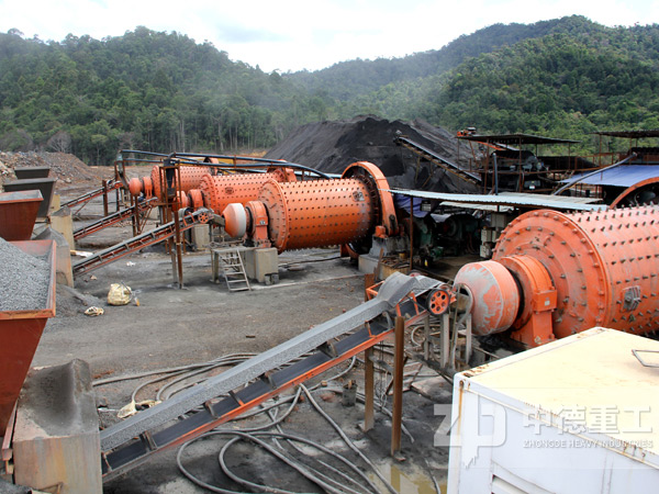 小型石墨選礦生產(chǎn)現(xiàn)場