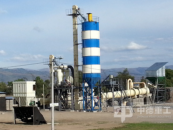 石灰石干法研磨常用于水泥干法生產(chǎn)，而石灰石濕法研磨常用于電廠脫硫