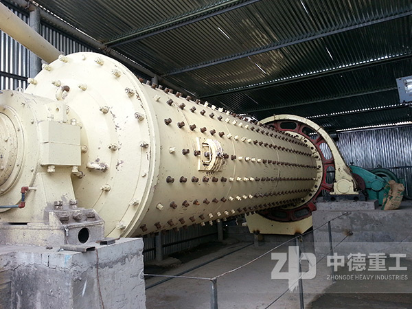 球磨機要及時清理機內(nèi)物料 球磨機要及時清理機內(nèi)物料