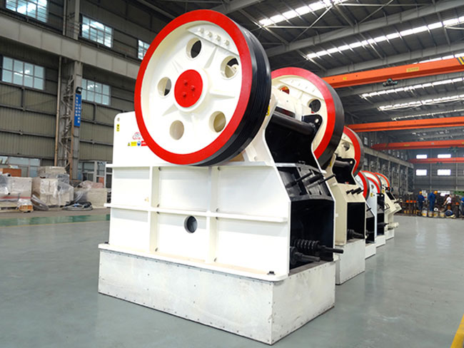 新型顎式破碎機(jī)