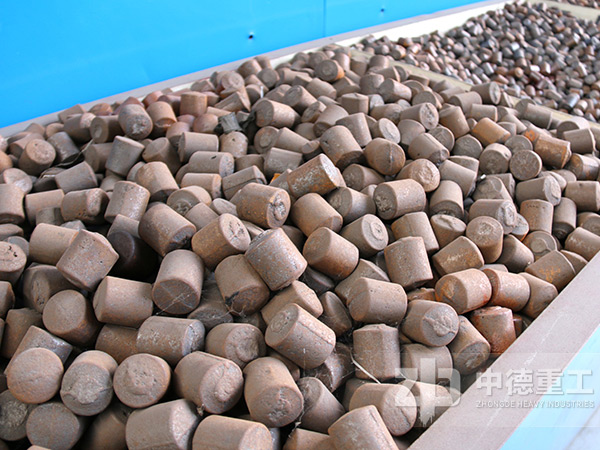 棒磨機(jī)內(nèi)部研磨介質(zhì)