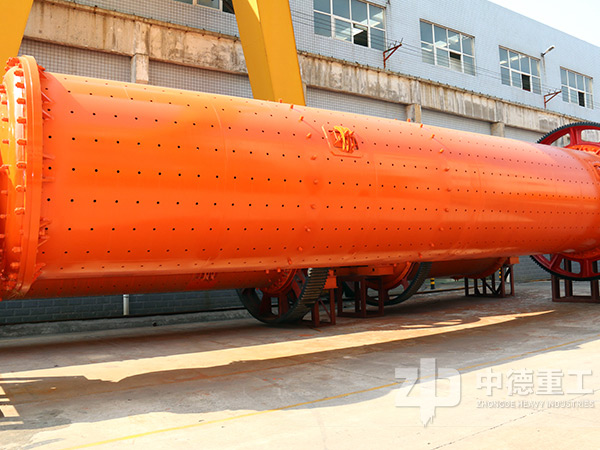 球磨設(shè)備圖片一