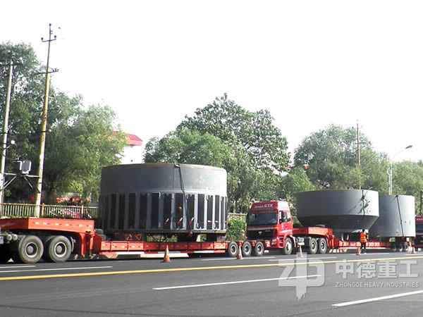 球磨機(jī)配件裝車