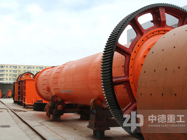 球磨機(jī)主電機(jī)配備380kw功率 球磨機(jī)主電機(jī)配備380kw功率