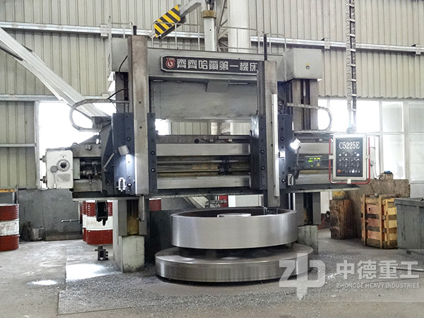 采用質(zhì)量好、耐磨性強的材料制作球磨機，其價格要更高