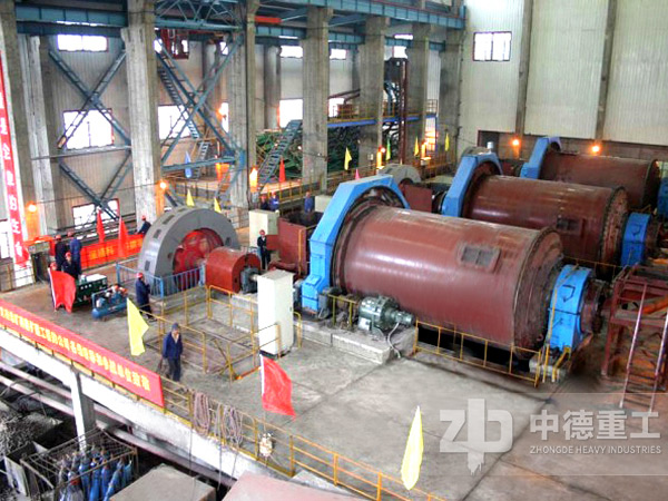 2145球磨機設(shè)備用于時產(chǎn)40噸鐵選礦廠非常合適