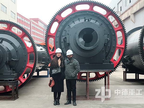 型號4500*6400的水渣球磨機產(chǎn)能在每小時84-306噸之間