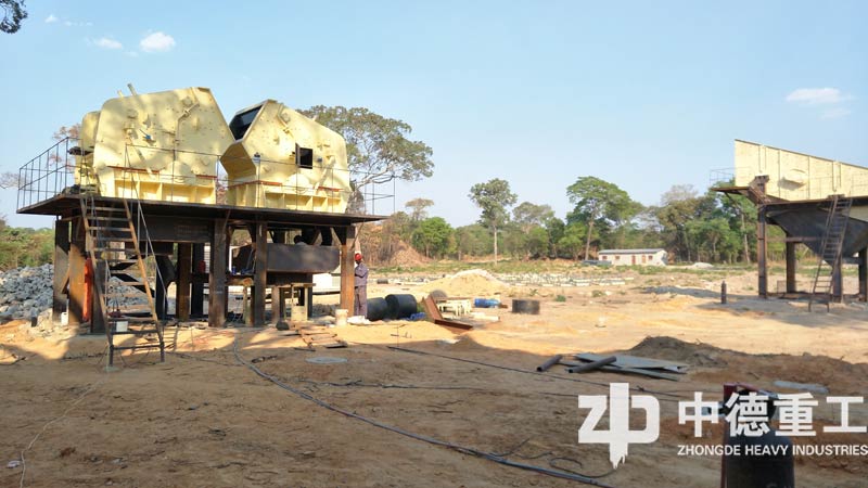 南陽(yáng)時(shí)產(chǎn)150噸砂石生產(chǎn)線于2018年7月份開(kāi)始投產(chǎn)