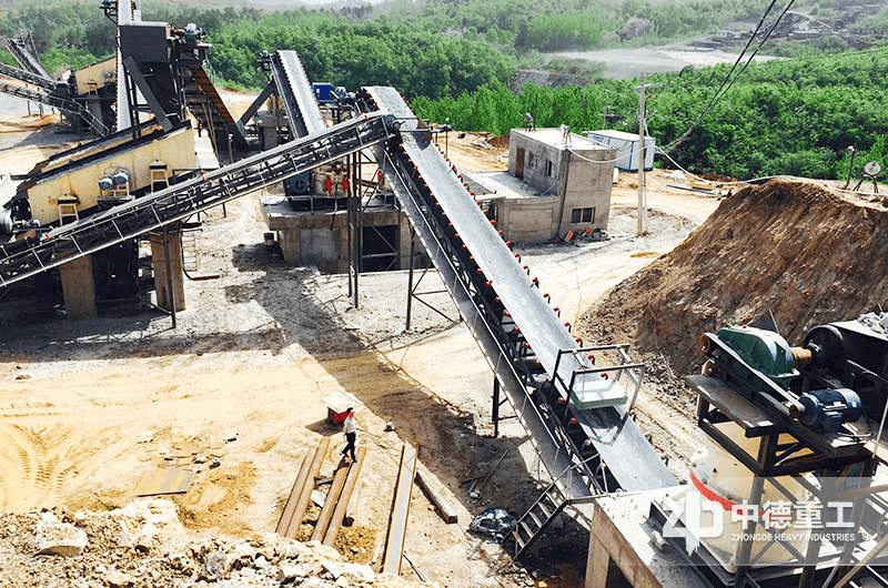 南陽(yáng)時(shí)產(chǎn)800t玄武巖破碎線